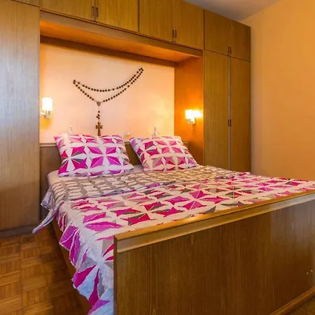 In 39354 Apartment