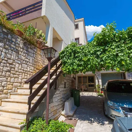 Apartment In 39354